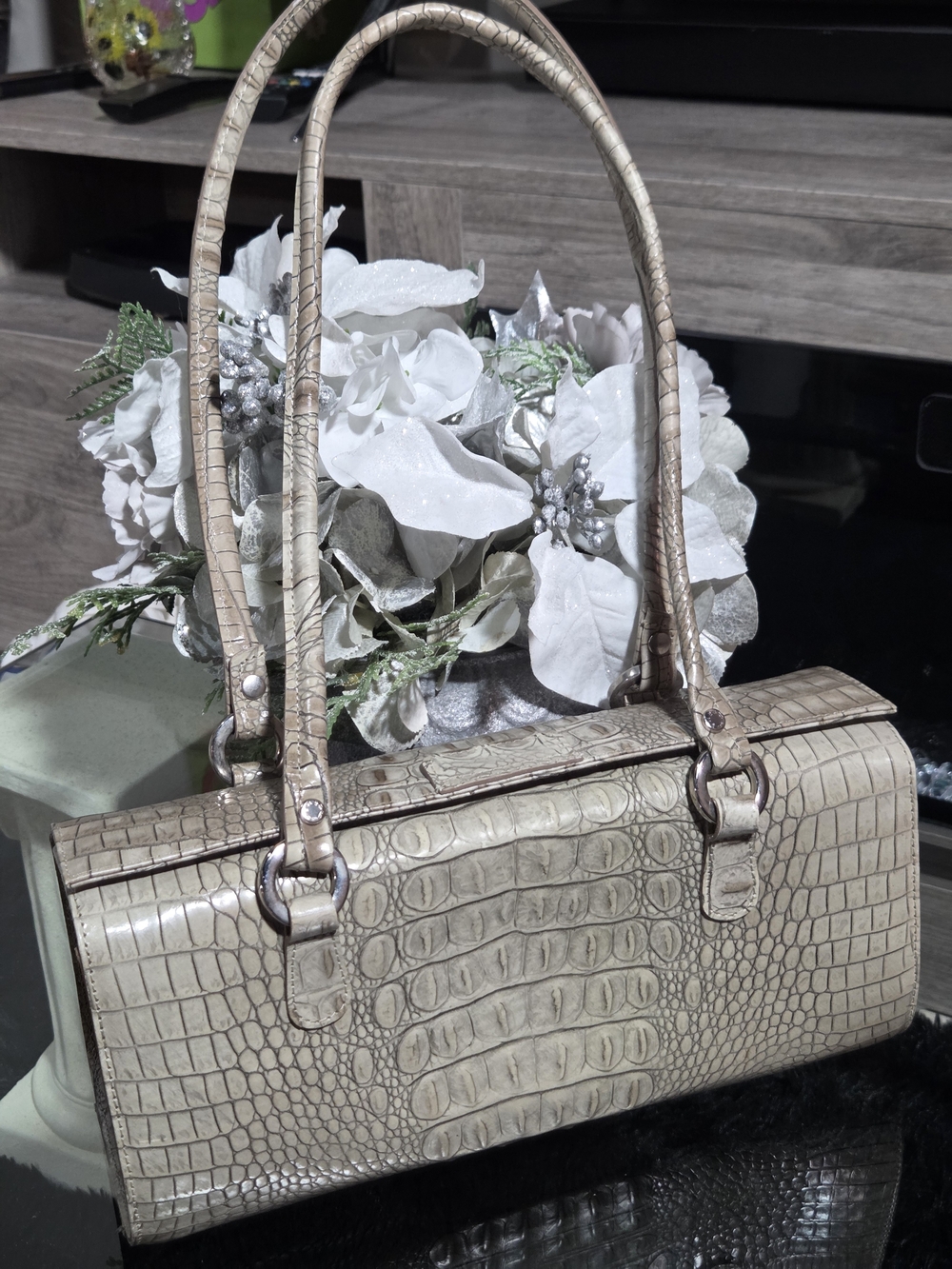 I Santi Italian Leather Croc-Embossed With Pink Interior Vintage Purse (90's) - Picture 7 of 12
